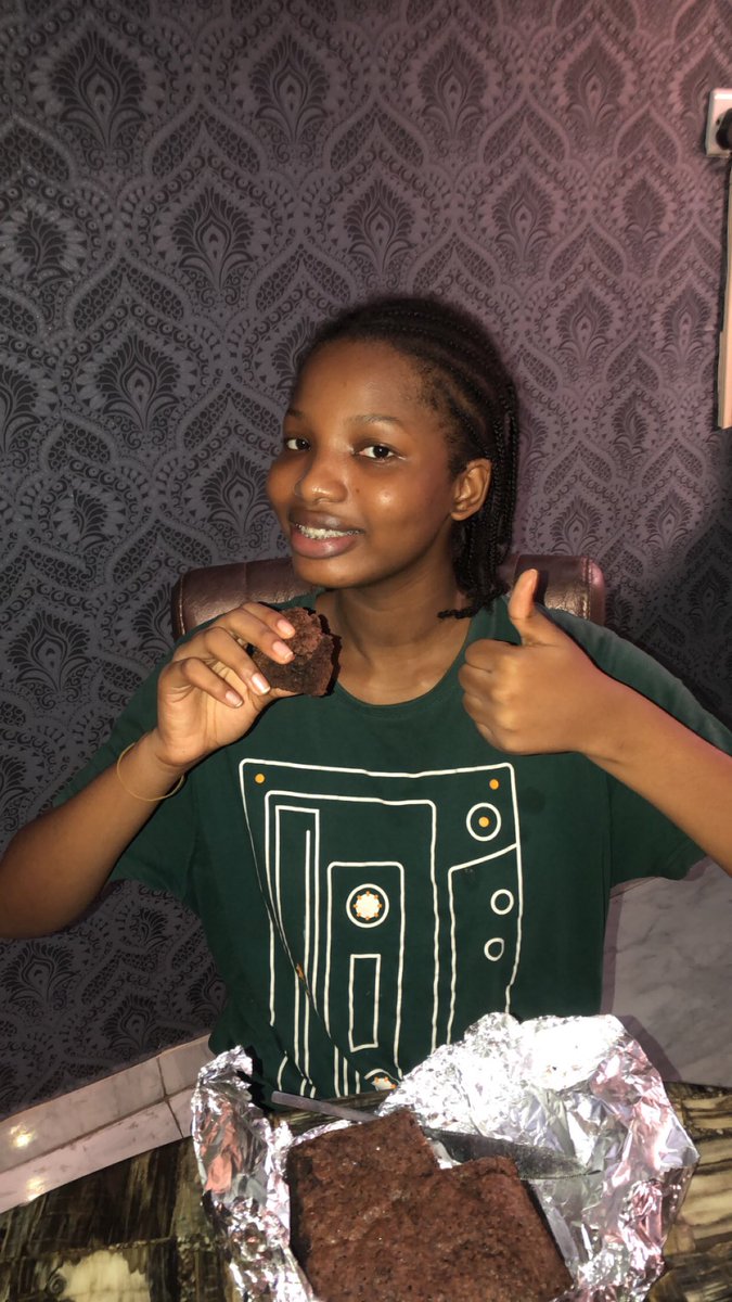TeeBakesNG's tweet photo. Another satisfied customer! ✨✨ https://t.co/XSgyoMEitb