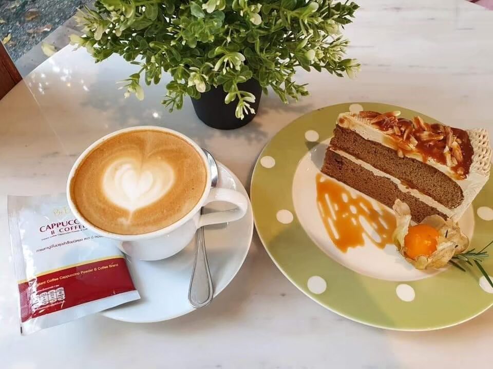 anne_p2's tweet photo. cappuccino  #ก���แฟนางบี  #Bcoffee  โปรเหมือนเดิม เพิ่มเติมคือหุ่นดี ซื้อ 2 ห่อ 550 แถม 1 ห่อ #ส่งฟรีจ้า https://t.co/Ls9S1vrFRN