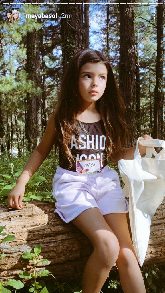 sloveniagirl_'s tweet photo. • maya on the instagram story.•🦁😍
#MayaBasol #maya #basol #instagram #story • 🦁 https://t.co/8AEix3BpKS