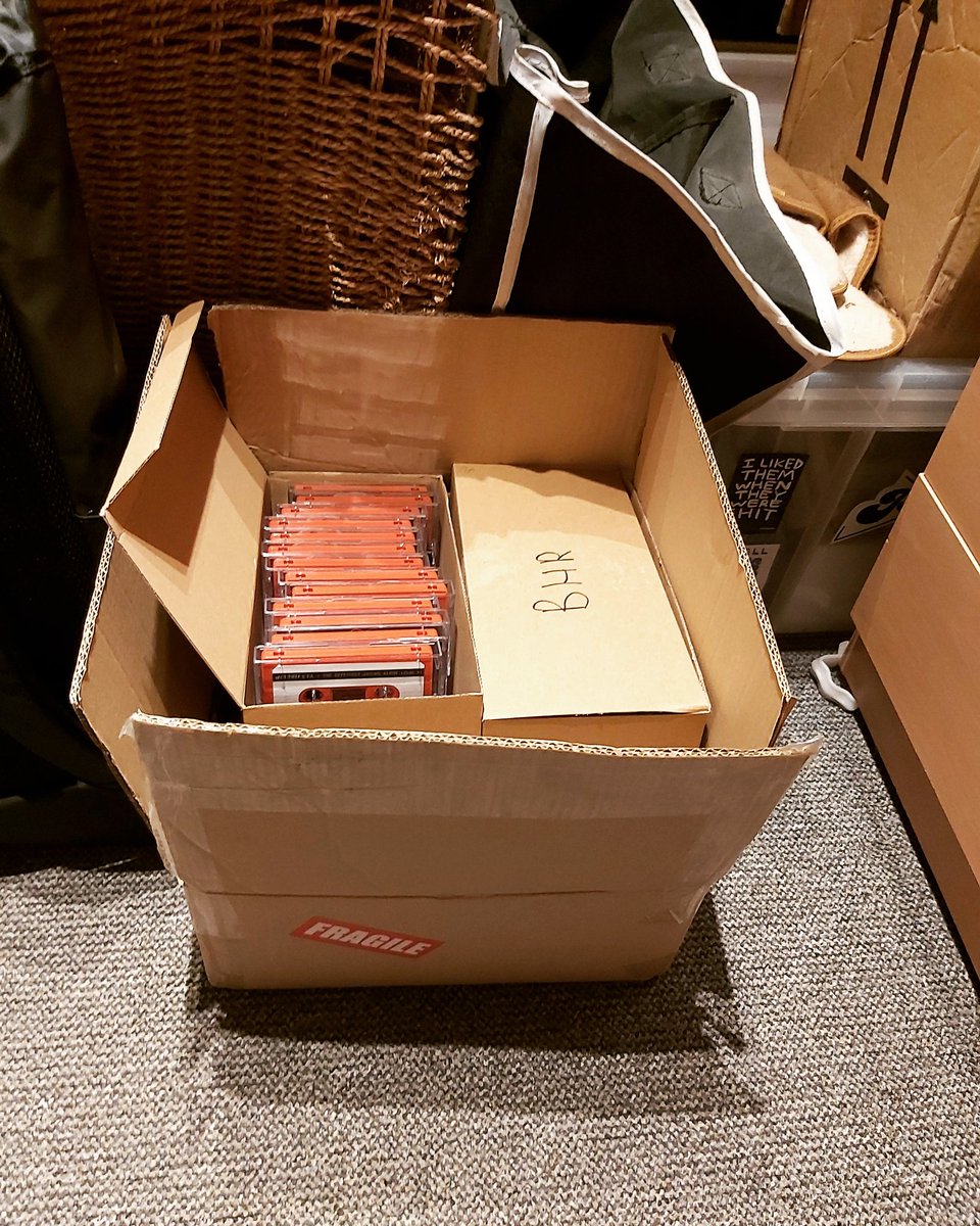 Bladderheadrec1's tweet photo. What's in this box then??? 🤔

Exciting new release on the horizon, keep your eyes peeled or else mate! 👀 BHR x https://t.co/CkC3TbVxKf