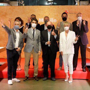 carmeartigas's tweet photo. Mañana intensa en #LaBoqueria inaugurando el #mLunch para dar el pistoletazo de salida al #MWC2021. Todas las instituciones unidas y celebrando q #Barcelona is BACK!! @MWCapital #JohnHoffman @carlosgraulara @jordiPuignero @rogertorrent @jaumecollboni @Fira_Barcelona @theresejamaa https://t.co/3PuSM9GpIX