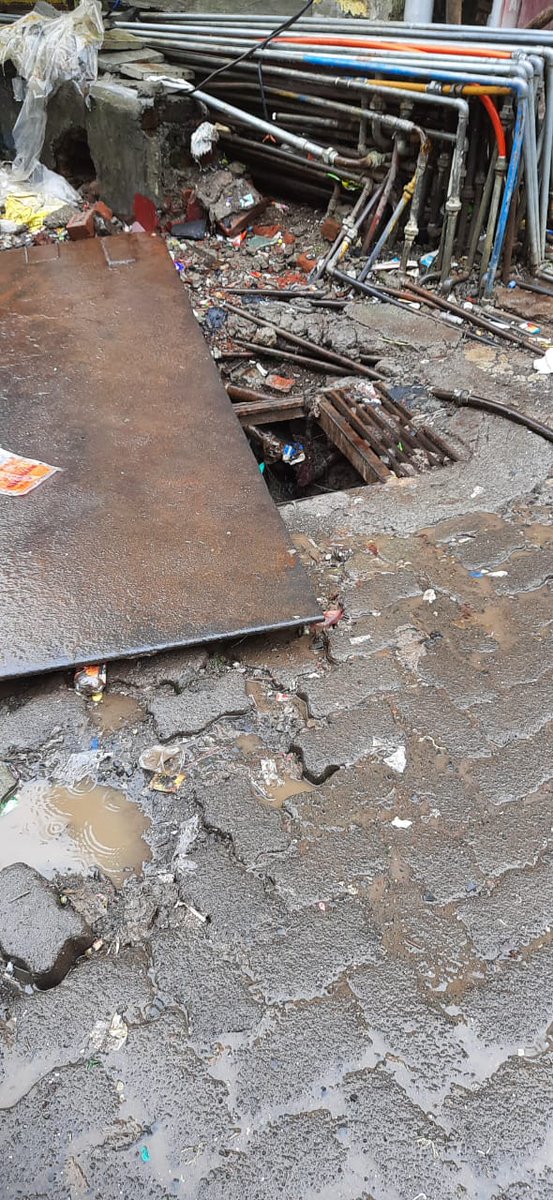 KnowMumbai's tweet photo. Is this  BMC is waiting for an accident , may be any one be injured or die in this drainage hole  at the Vivek school lane opposite gulistan building Quresh Nagar Kurla East 
@MCGM_BMC @mayor_mumbai @mybmcWardL @mlamangesh @TheVoiceOfKurla @KurlaVoice https://t.co/LCv6n27spt