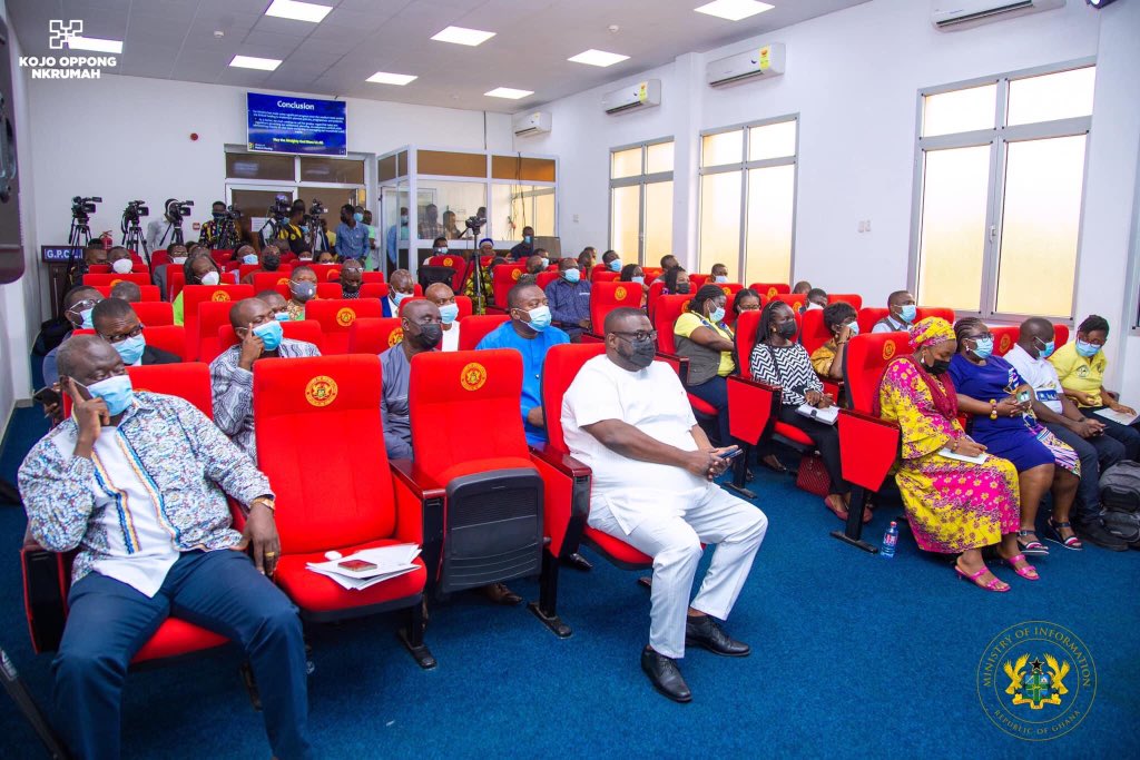 Fatimatu_A's tweet photo. This morning, Minister for Works &amp; Housing, Hon. Asenso-Boakye joined us to deliver updates on

1. 2021 National Flood Control Programme

2. Govt’s plan to ensure housing for all through the National Affordable Housing programme

3. Status of work on Ghana's sea defence programme https://t.co/xzuXXEBVxi