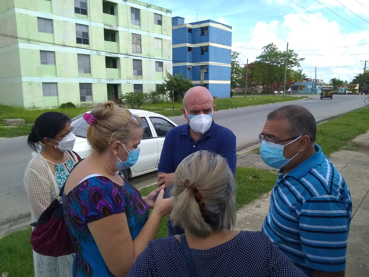 Idelmis20's tweet photo. Visita la #AduanaCamagüey comisión de Salud Provincial encabezada por Carlos Morán, Subdirector de la rama en la provincia. Considera ideales las condiciones creadas en la unidad para iniciar mañana la vacunación con #Abdala #SomosCuba  #CubaPorLaVida #AduanadeCuba https://t.co/IrywVqtiGs