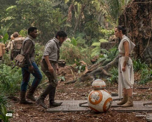 Happy birthday jj abrams thank u for giving me a (four) new reasons to live 