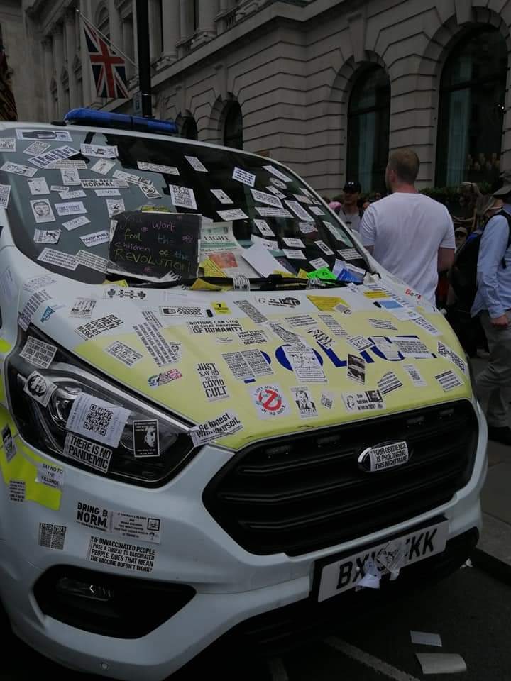 This is one of my favourite photo's from yesterday that my mother unlaw took.
London March..... what a turn out.
#londonprotest #wearethe99 #wakeup #wedonotconsent #TheTruthCommunity #protest