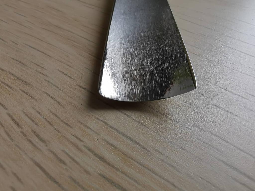 vbamburintools's tweet image. Резц из пружинорессорной стали
Кому нужно обращайтесь
Инструмент заточен остро и готов к работе
#vbamburintools #blacksmithingtools #handmade #handtools #miniaturetool #DIY #blacksmithingtools #blacksmiting #minitools #tools #russia