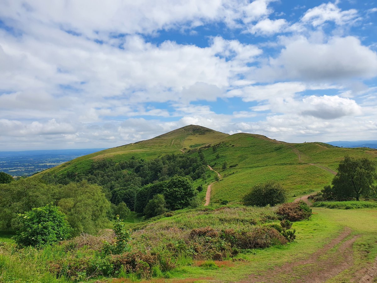 RJonTourUK tweet media