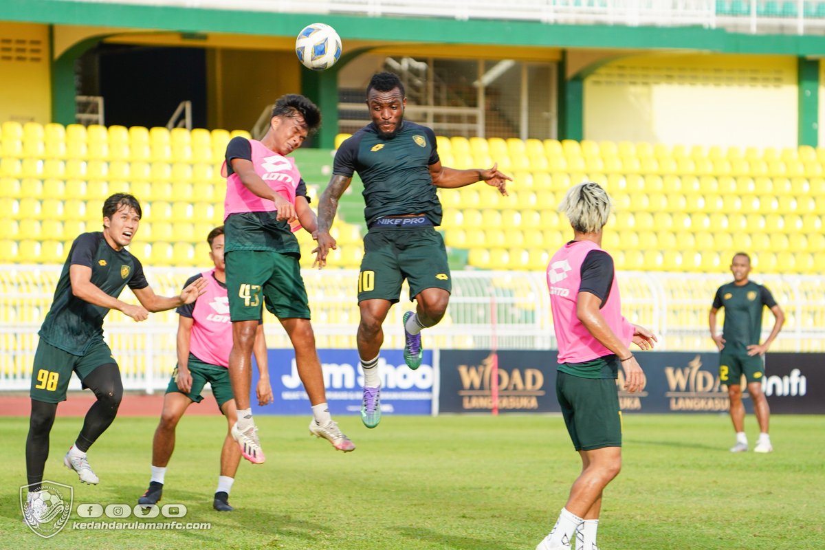 kda_fc's tweet image. 📸 Sesi latihan petang ini di Stadium Darul Aman, on and on!

#kdafc #pkp3