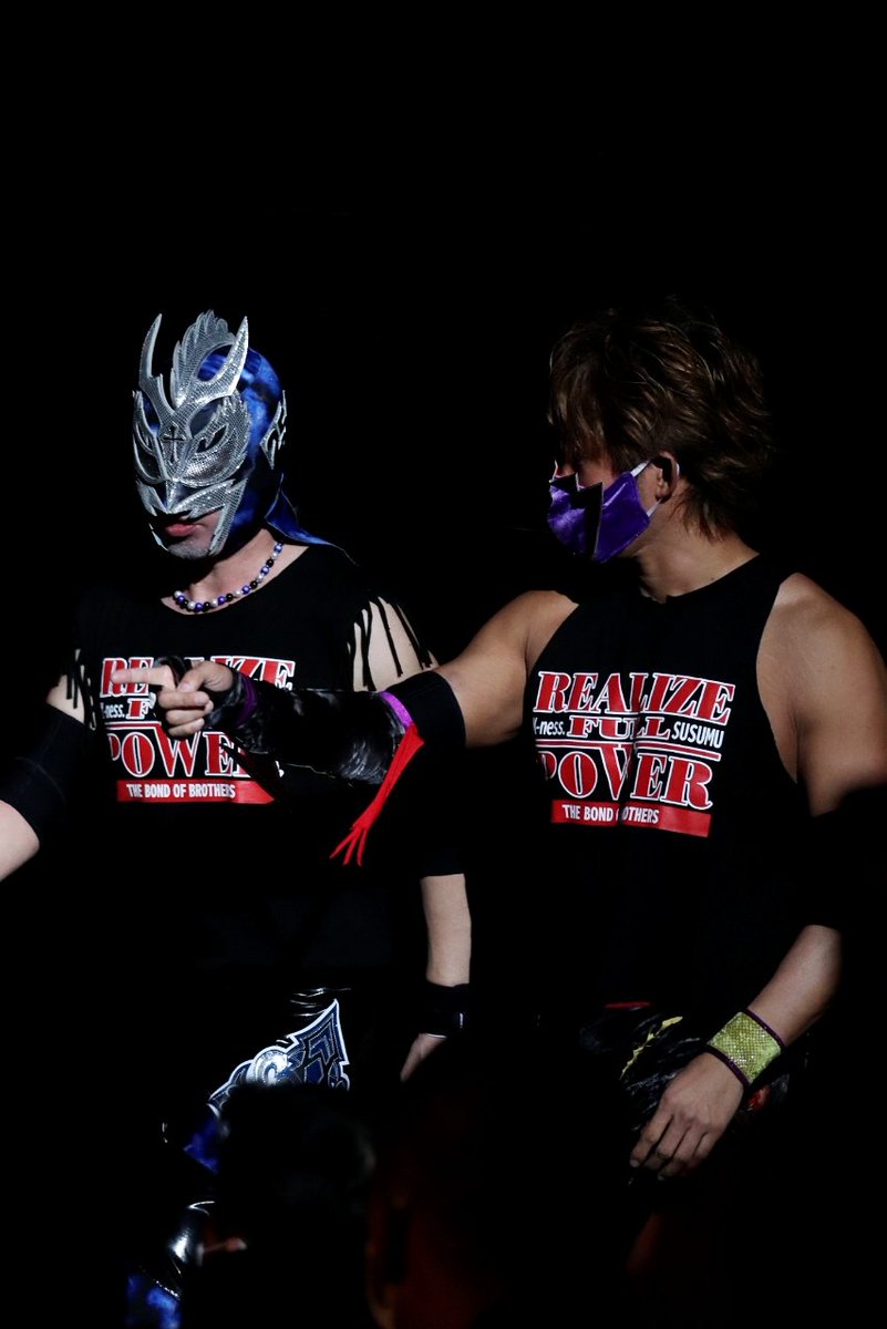 mocchyna's tweet photo. 生で「絆」が聴きたくて観戦！

#クネスカ
#絆
#DRAGONGATE 
#25周年 https://t.co/r16hKzdJt9