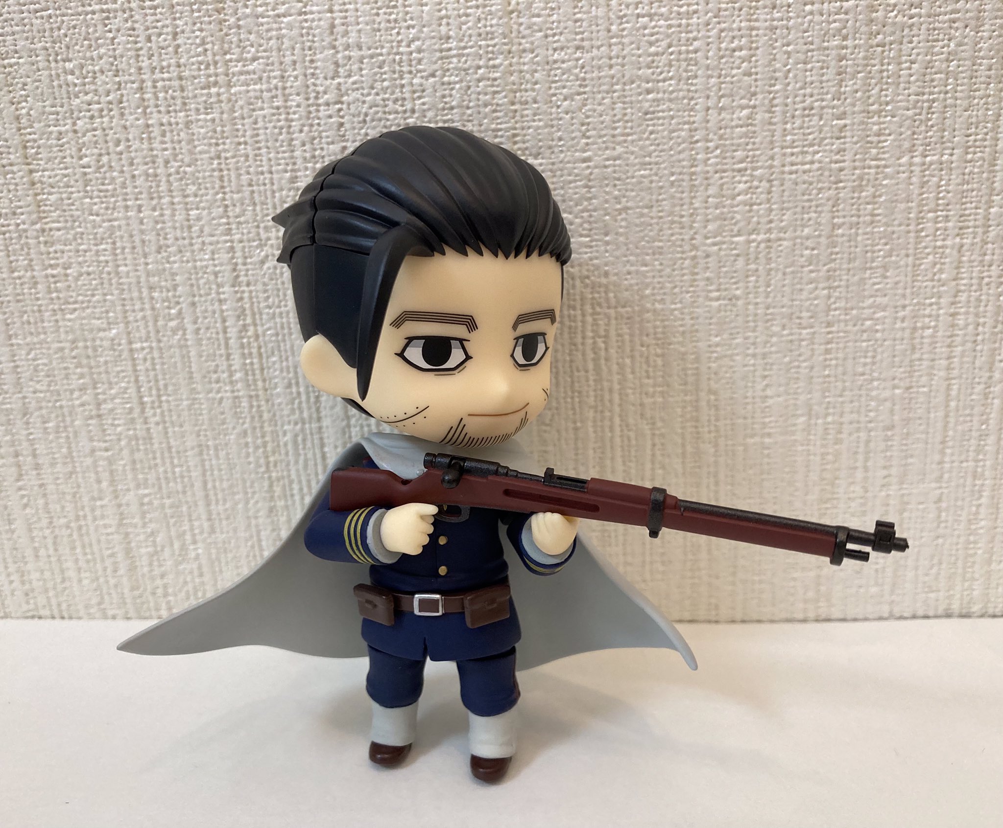 تويتر マトリョミン على تويتر 尾形のねんどろいどが無事 来てくれました ちっちゃい尾形 凄くキュートです マントをひらめかせて銃を構えるカッコいいポーズもさせられるし 蝶々と戯れるあのシーンも再現できるのです リパさんと並べても可愛い