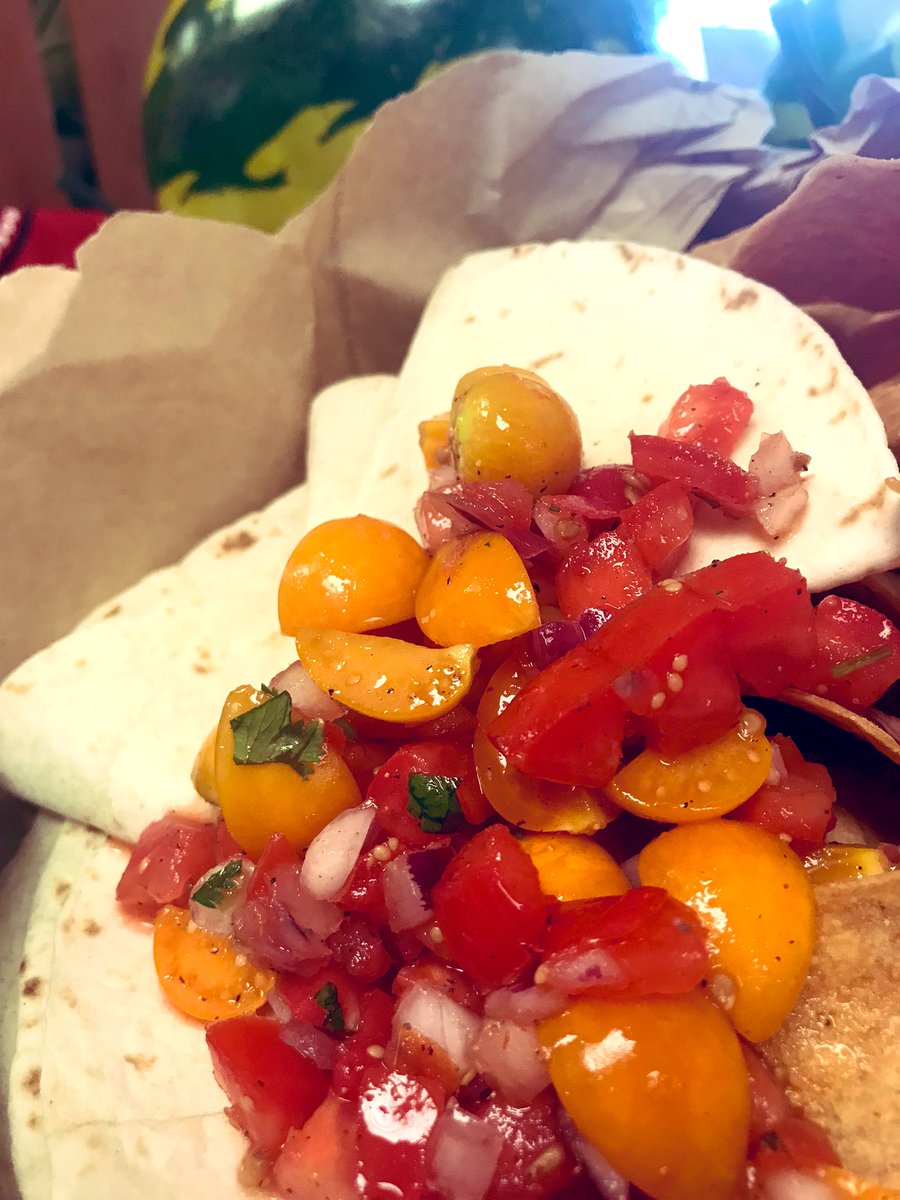 chefmajor72's tweet photo. Stop on down to Hank’s today @KingsIslandPR for our Gooseberry Pico (While supplies last)! It’s delicious! #eatlocalproduce #majorcooking #amusementparkchef https://t.co/O1I9TZGg2Z