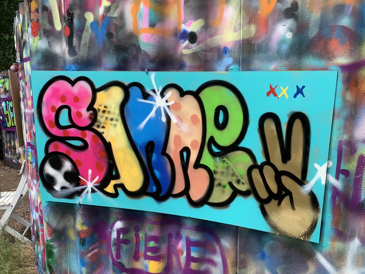 Hoe vet is dit. Een graffiti Kinderfeestje bij @Morisgraffiti . Met geweldig resultaat #kunstenaars #topbegeleiding