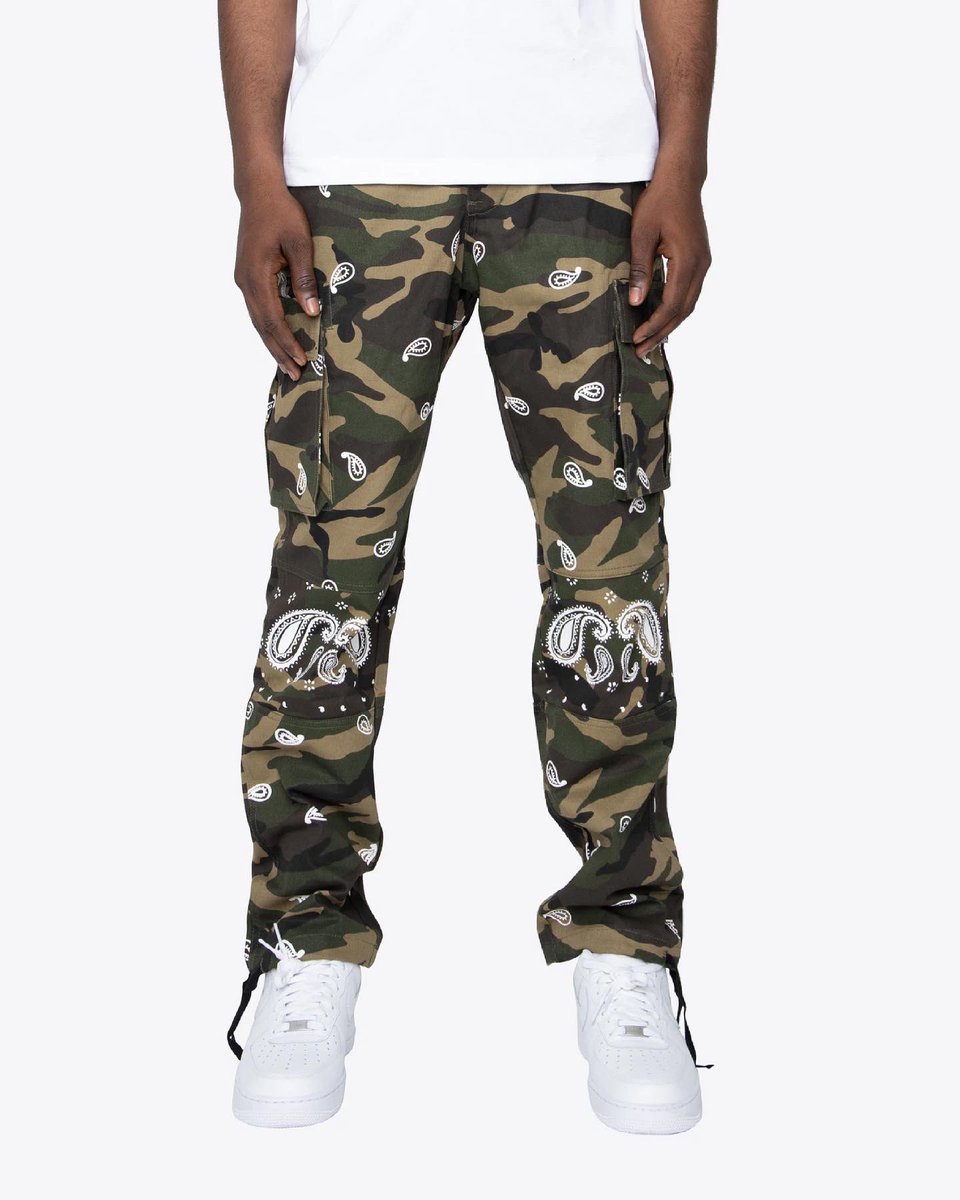 houseoftreli's tweet photo. Made In Los Angeles | We have limited stock in these EPTM Los Angeles bandana Camo pants 

https://t.co/KMgUMJHyvj

Customer service email : sales@houseoftreli.com https://t.co/HjEB4LVbLl