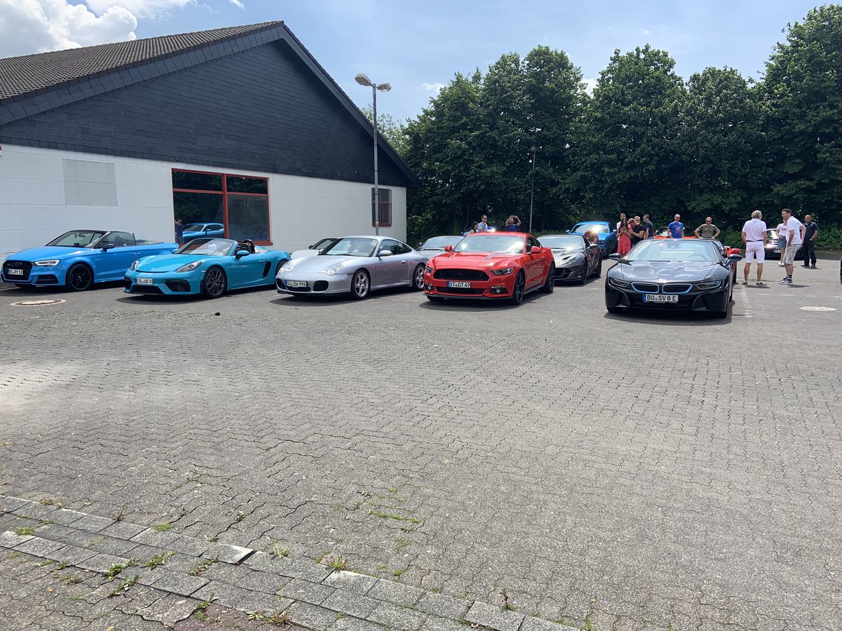 bladeshow_'s tweet photo. Angekommen zu Hause nach einem geilen Tag auf der Straße.
Wir waren unterwegs mit dem #fastclub uns haben das Treffen mit einem netten Essen beendet.
#allewarengetestet.
Aufgewärmt bin ich auch schon für die Primeleague mit einem schönen Sonnenbrand 🥵 https://t.co/AKyEIcbo7e