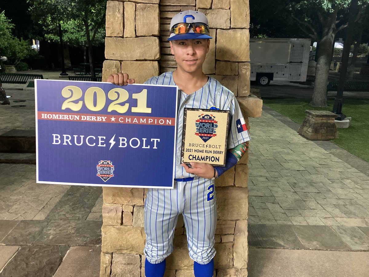 14u Homerun Derby Champion Presented by @BRUCEBOLTUS 
Saul Vela Padilla (5)
Caballeros Baseball
#brucebolt #bebetter #gottabethebolt