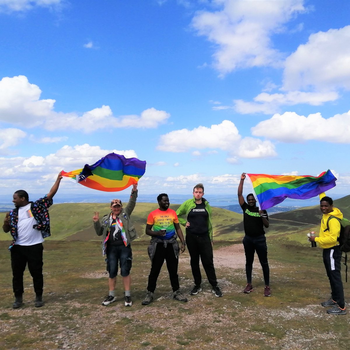 " Our group was no stranger to a challenge and we pressed on with rainbow flags flying high!"

Check out this brilliant write up about our #festivalfortnight hike in the #pentlandhills authored by hiker Sam! mhoroutdoor.com/climbing-aller…

<a href="/LEAPsports/">LEAP Sports Scotland</a> #Pride2021