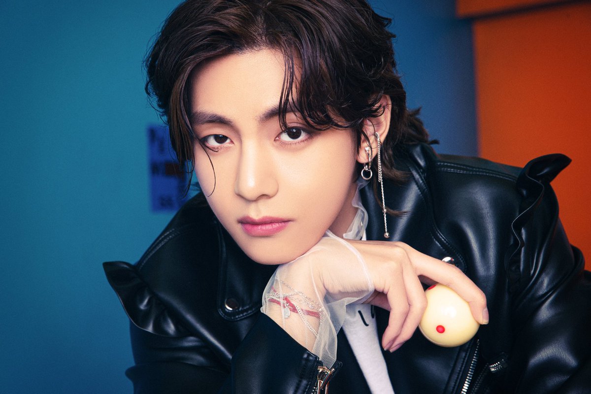 ttjoa1230's tweet photo. 미친미친미친 내 아이돌 꽃보다뷔
#김태형 #TaehyungWeLoveYou #btav https://t.co/tuFcRMsd77