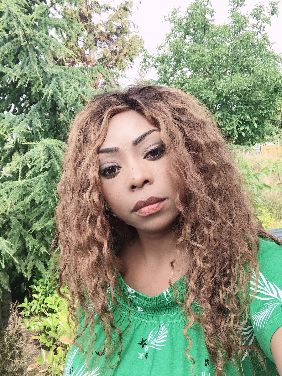 Nanahtakaza's tweet image. All of us must plant trees,Not only are They essential forlife,but as the longest living species on earth, they give us a link between the past, present and future.#challenge2020 #80milliontrees #RDCONGO #Kinshasa #Kivu #Congocentral #kasaï #Esepelisa #savetheCongo #healtheworls