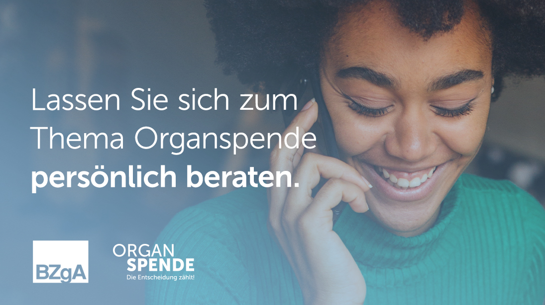 OrganspendeBZgA's tweet photo. Organspende: ja oder nein? Sie haben noch Fragen und möchten sich persönlich beraten lassen? Von Montag bis Freitag, zwischen 9 Uhr und 18 Uhr beraten Sie sehr gerne unsere geschulten Kolleg*innen! 😊
☎️ 0800 90 40 400 ☎️
.
#Organspende #EntscheideDich #Organspendeausweis https://t.co/81tqDwsUZL