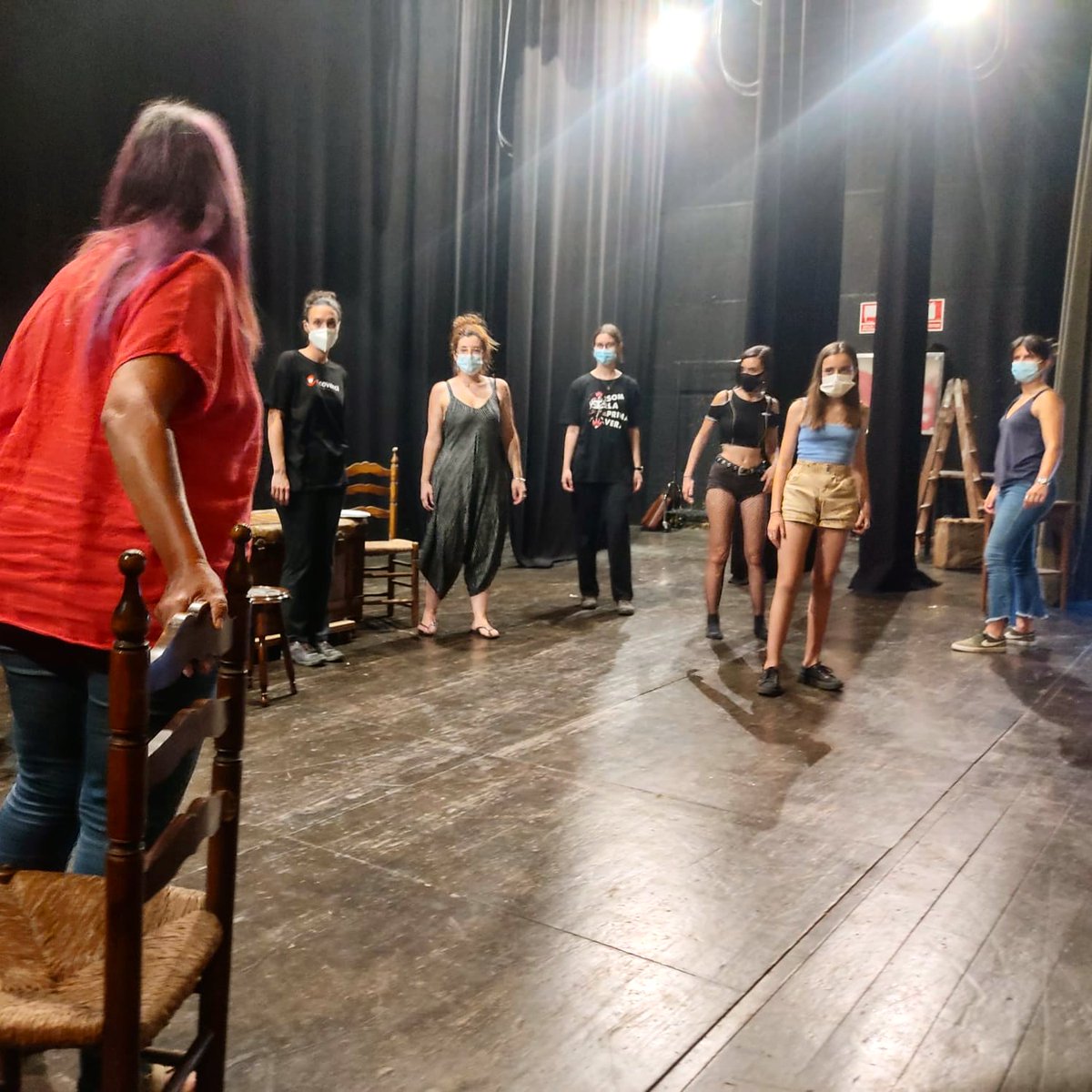 Preparan la nova obra "IMPASSE, sense eixida". Dramaturgia i direcció de Noel Jiménez
#theatre #elcoverolteatreamateur #ambmoltesganes #amateur #teatre #ensencantaelteatre #lesfranquesesdelvalles #enmarxa #IMPASSE