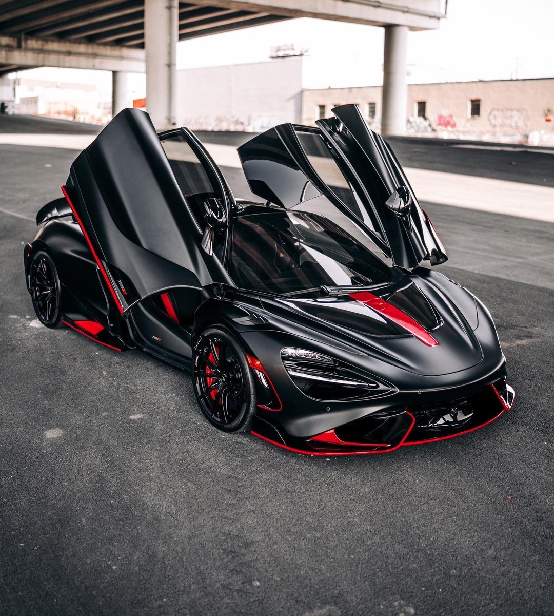 WorldWideCarsTM's tweet photo. McLaren 765 👌🏼 https://t.co/5HplXboNEr
