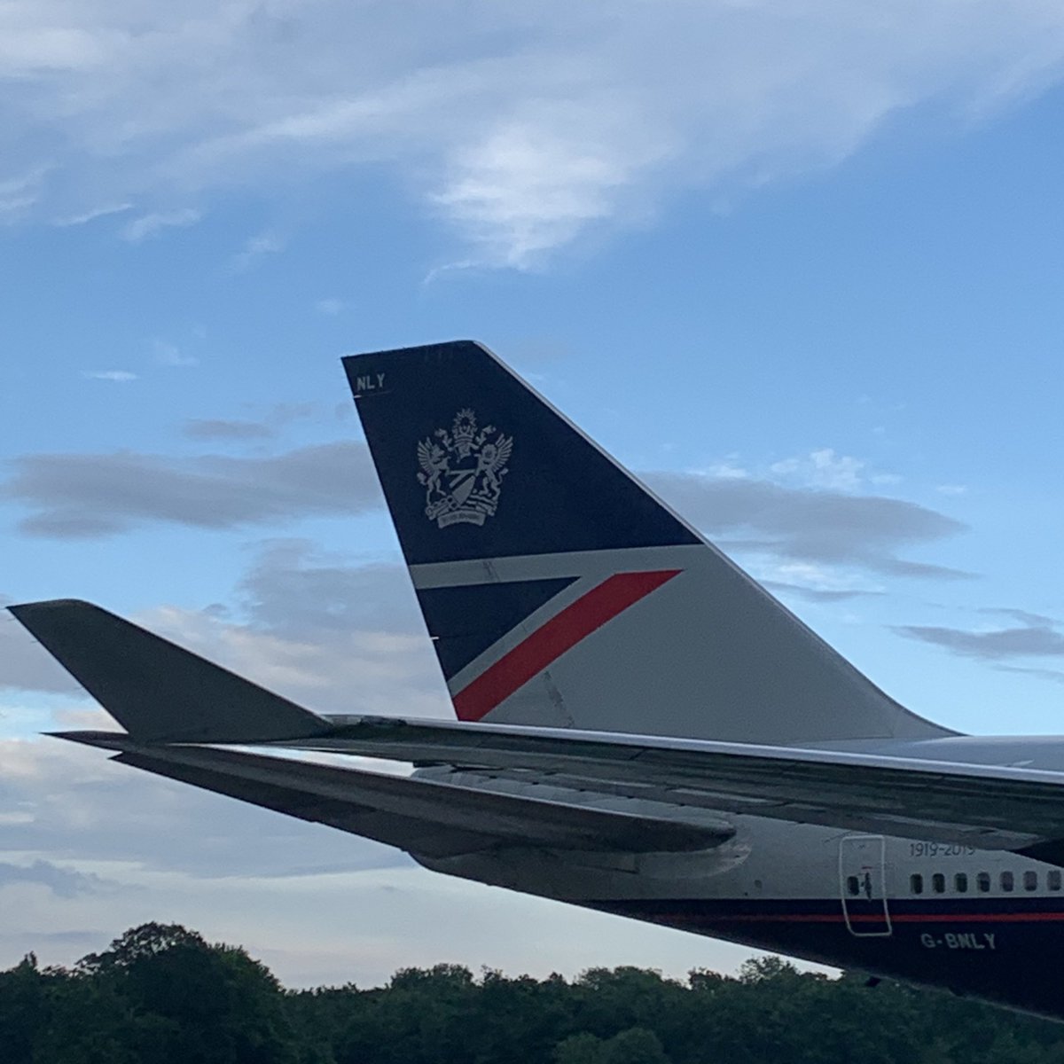 edwardjsault's tweet photo. Av geek heaven! #ba #ba747 #balandor #dunsfold @DrIanGlass @British_Airways @DunsfoldAeroUK @thresholdaero https://t.co/wcBIxYF1Sm