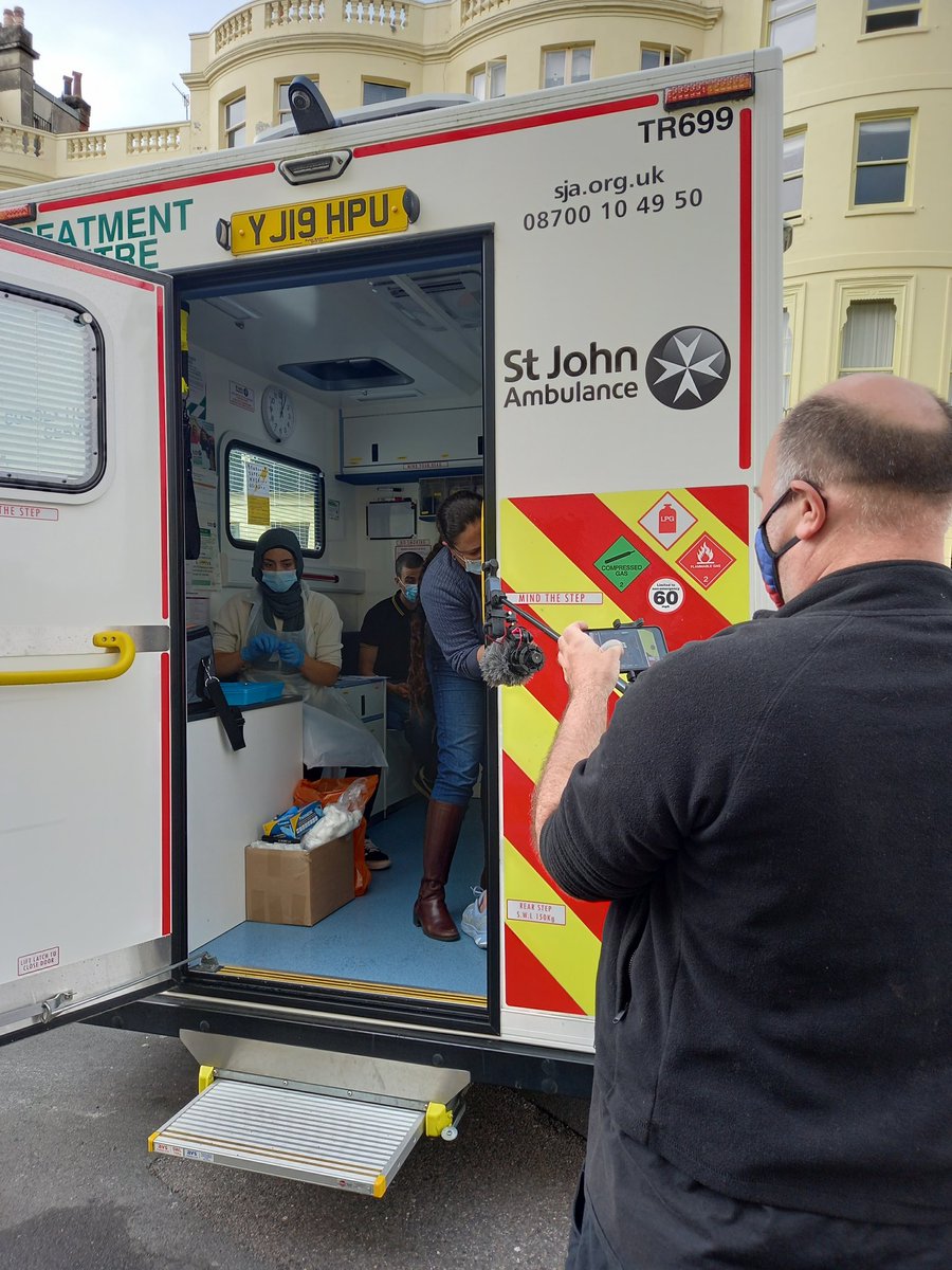 SxHealthandCare's tweet photo. A few more photos from today's @care_unbound walk in vaccination session in #BrunswickSquare as part of day 2 of our Big Weekend of Walk ins - such a brilliant team, focused on supporting everyone who had turned up  #BrightonandHove https://t.co/Z1qn2pms2v