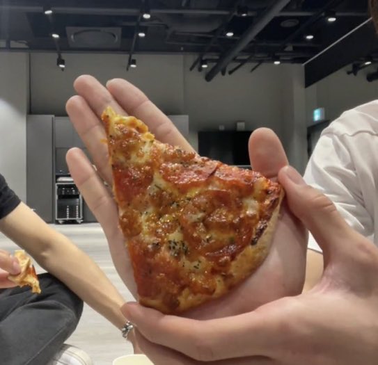 2JURIC's tweet photo. thank god juyeon is not the type of slap others when he laughs... like... one joke and youre sent into a coma for 6 months https://t.co/w8lVJSLaJA
