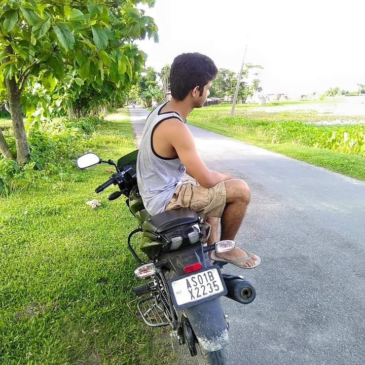 Debajitrocky's tweet image. #differentdays
#differentpic 
#freetime
#Hatisila
#Nalbari