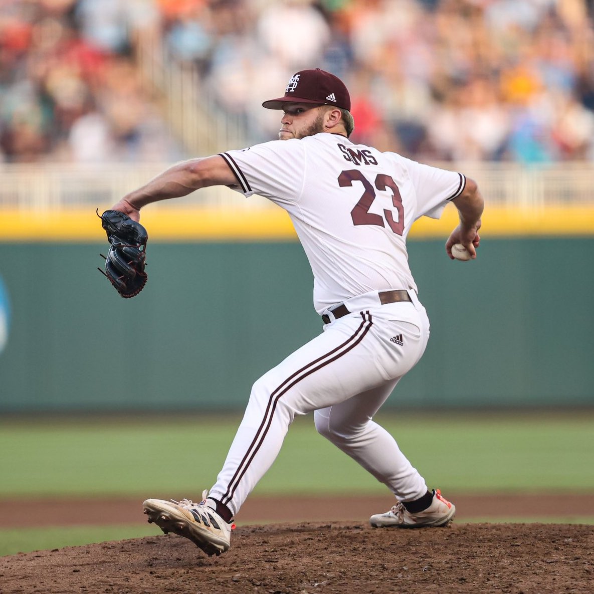 hailstateunis's tweet photo. Good morning from Omaha. @landoosims is still Texas’s father.

In 3 games:

9.2 IP, 1 R, 3 H, 15 K, 2 W, 1 SV

He started their season off with an L, handed them their first L in Omaha, and then ended their season. In three different uniforms.

📸: @HailStateBB
#HailState🐶⚾️ https://t.co/NnqyOPKJoN