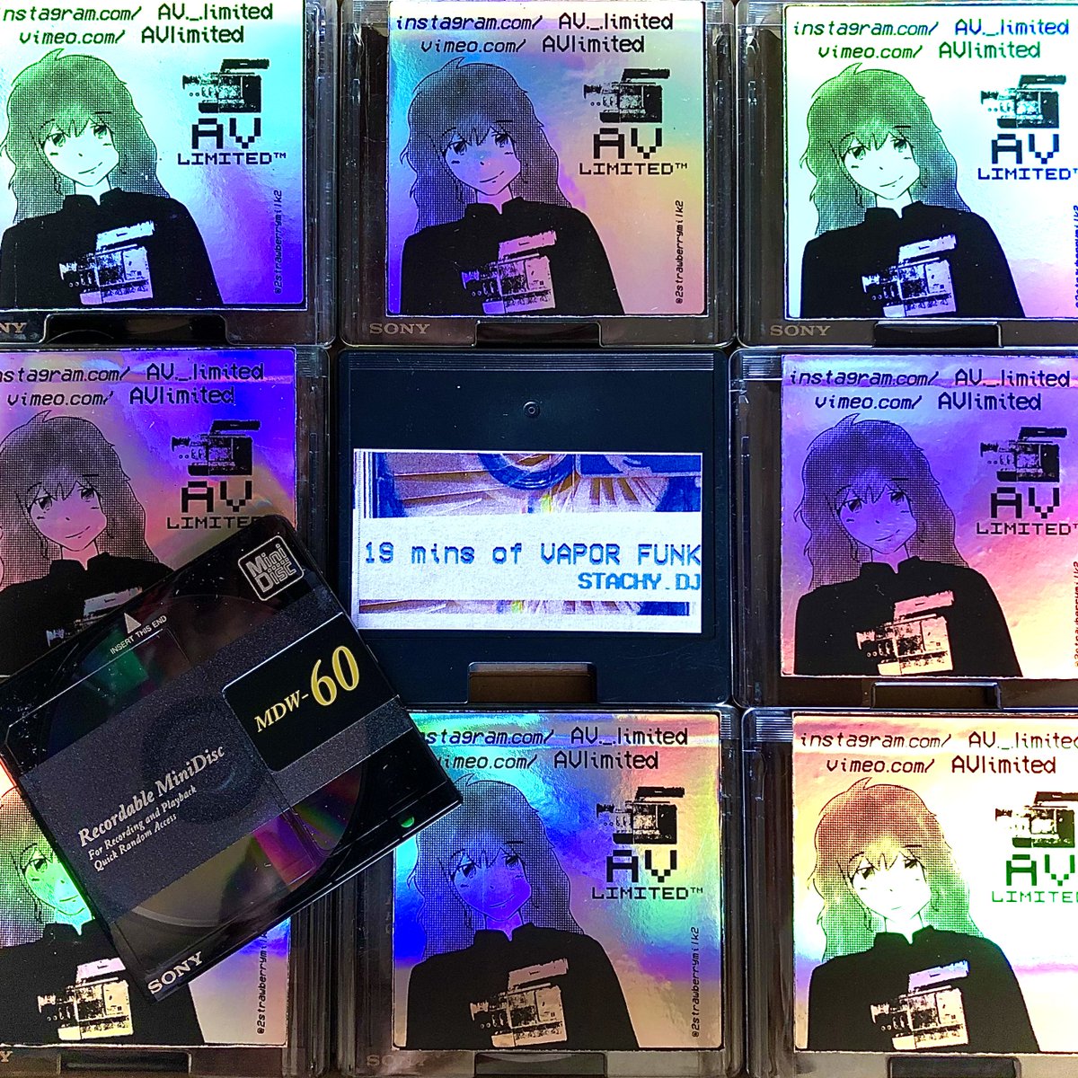 StachyDj's tweet photo. while waiting 4 the サンプルプレーヤー #MiniDiscDay -edition of the masterpiece by P U D E R P O L L I + #HofukuSochi 報復措置, the "19 mins of #Vapor FUNK" #MiniDisc goes into shipping 2 those 19 of you, e´ve notified last week!
more #Giveaways soon,don´t miss´em,follow us! https://t.co/pUQyMo5kiy