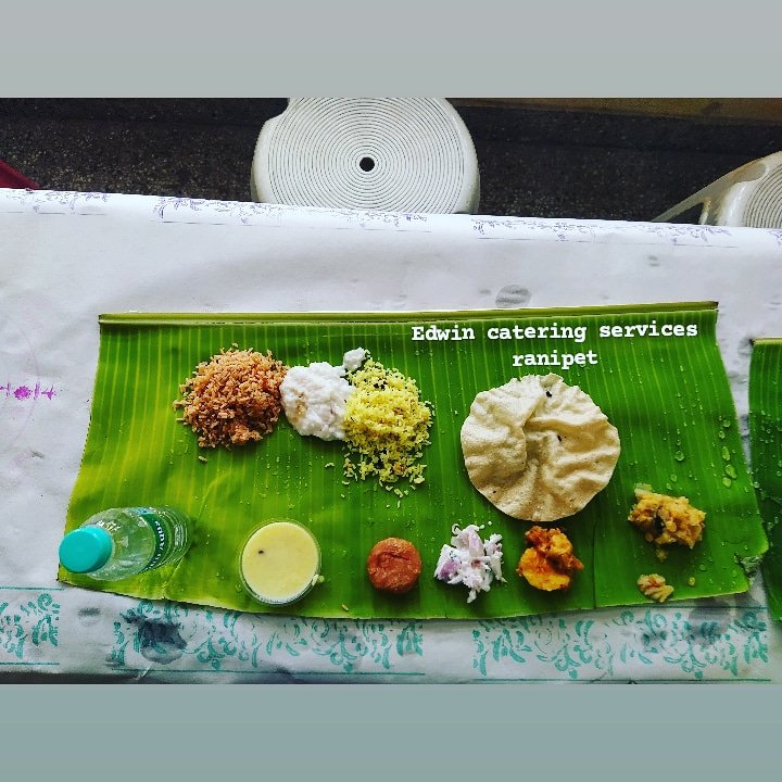 ENDTIMEYOUTUBE's tweet photo. Edwin catering services ranipet Vellore
@AFCRanipet 
@Vellore 
@TECOFFICIAL007 https://t.co/2iPz1Le5AZ