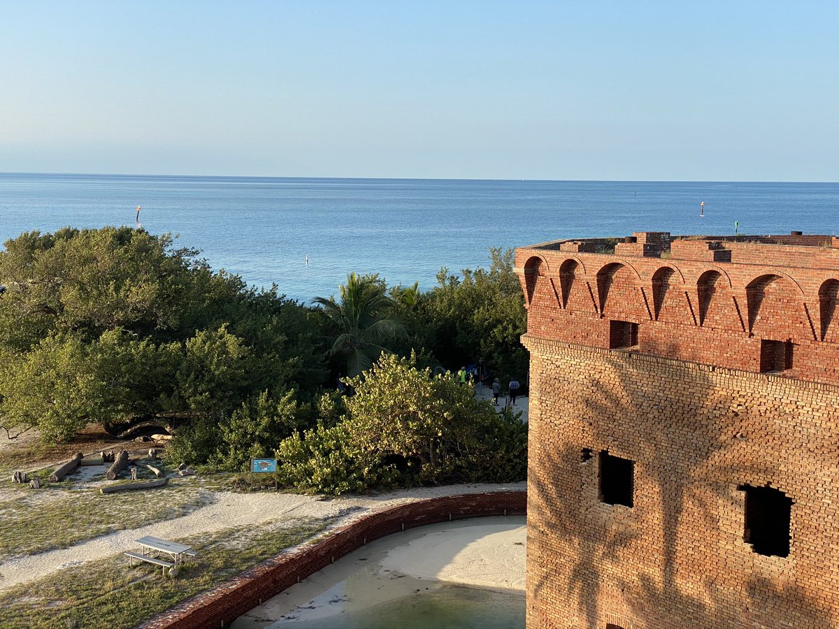 ExpeditionNPS's tweet photo. @DryTortugasNPS is part of the #UndergroundRailroad #NetworktoFreedom program in recognition of a dramatic and brave 1847 self-emancipation attempt.  Check out the @NatlParkService brochure (link in bio) to learn more. https://t.co/bG2PWEAhu4