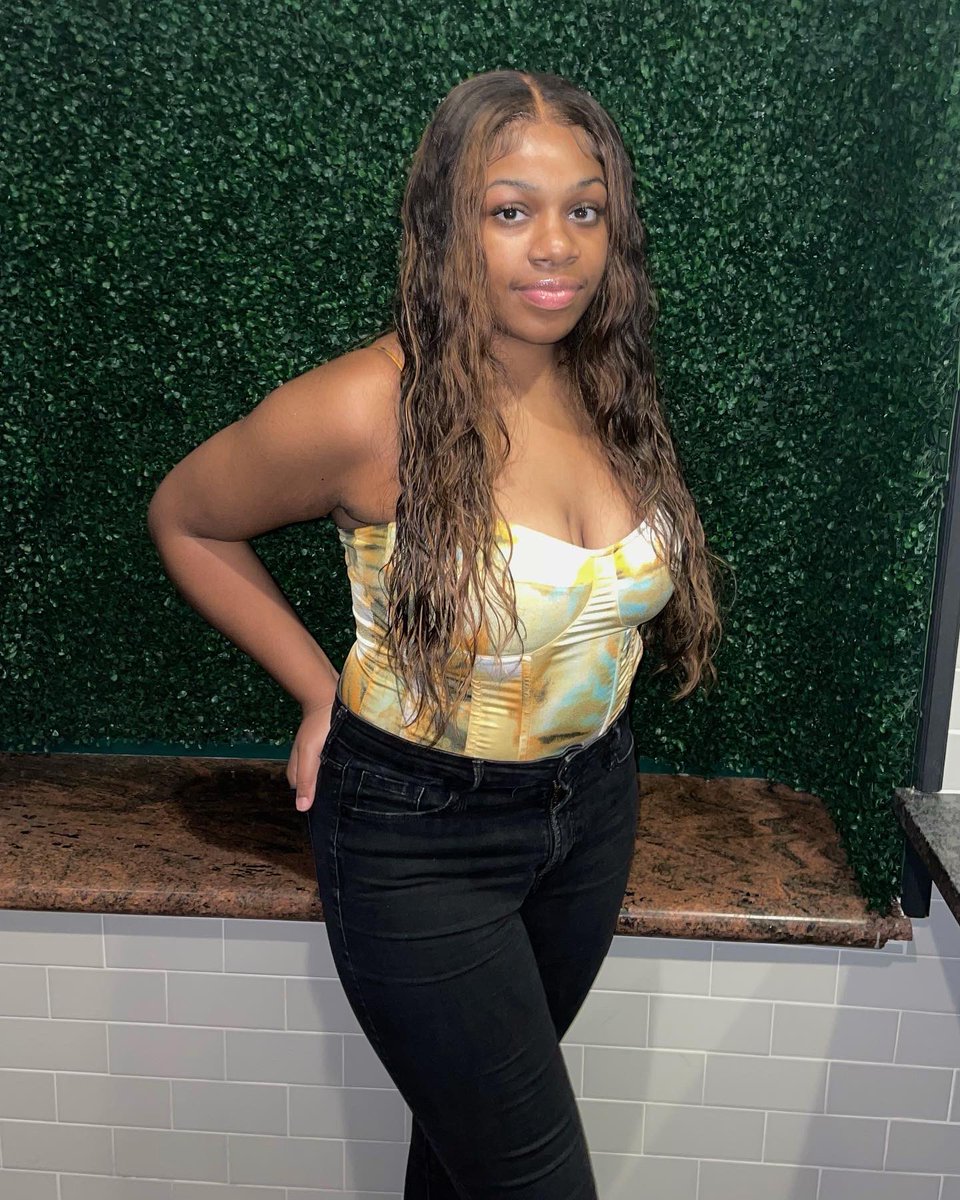 Alexia🧡 tweet media