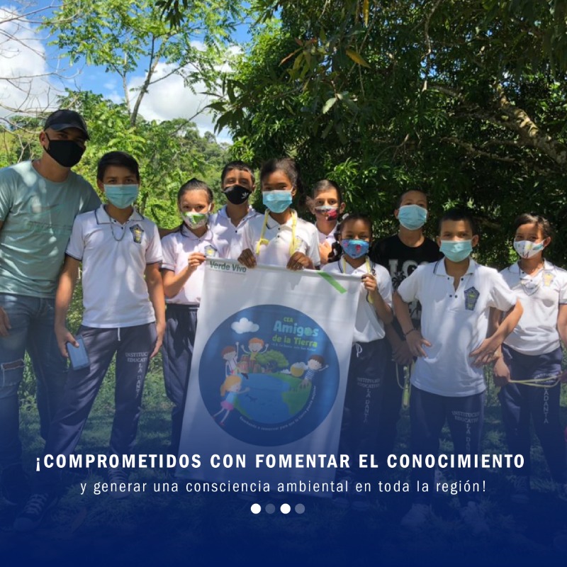 Grupo_Argos's tweet photo. Buscamos nuevos logros con la sostenibilidad🍃. A través del programa de educación ambiental de #VerdeVivo y la #FundaciónGrupoArgos aportamos a la seguridad hídrica de los territorios y a la educación como motor de transformación que impulsa el desarrollo. ⬇️