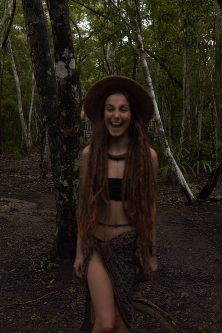 bloopers in mayan ruins https://t.co/VnuqXoT365