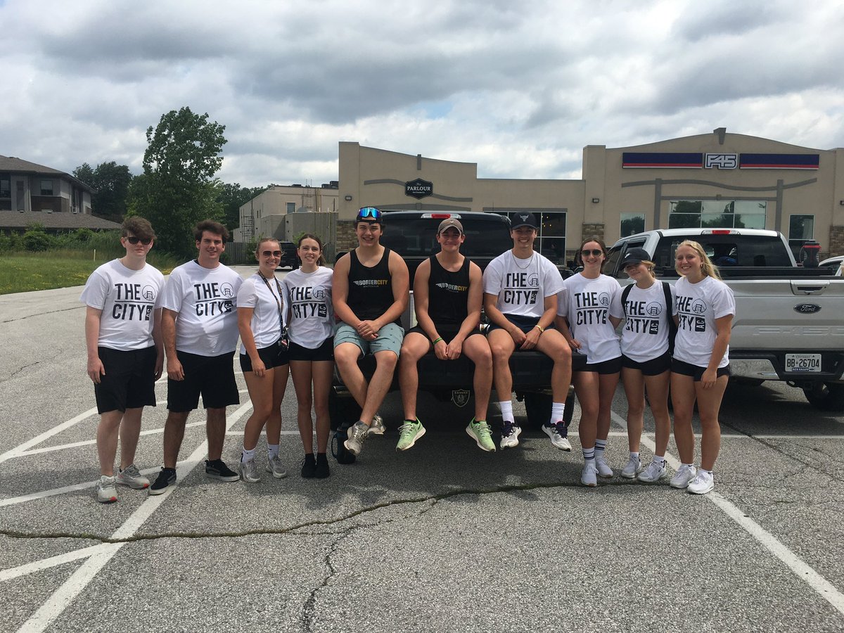 KurtMichael_Dee's tweet photo. ARE YOU GIVING BACK TO YOUR COMMUNITY?
#TheCityAC #THROWSGANG IS….
#PILLARWORK
@bordercity_ac
#june27miracle
#communitybuilders https://t.co/GRL1R2YyXQ