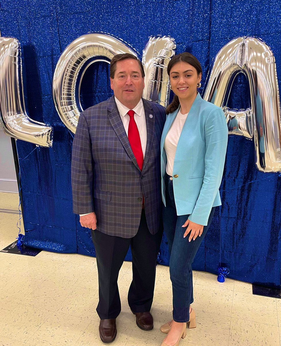LouisianaLtGov's tweet photo. On @NichollsState campus this morning with good friends President @CluneJay, First Lady Allison Clune + the young women of Louisiana Girls Leadership Academy, under Louisiana Center for Women in Government & Business! #LWCBG #LGLA #Nicholls #femaleleasdership #letyourvoicebeheard https://t.co/I3Z8fs1UzP