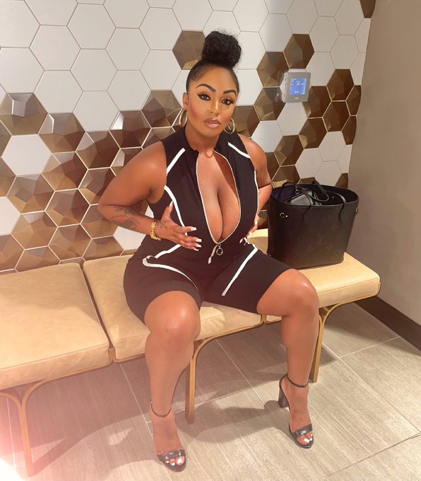 Can you lend me a hand ✋🏾👀😏 ? https://t.co/7JOFra1Jqo  #dallas #texas #summervibes https://t.co/owjj<a href="/tag/texas"class="tags"><span>#texas</span></a><a href="/tag/dallas"class="tags"><span>#dallas</span></a><a href="/tag/summervibes"class="tags"><span>#summervibes</span></a>