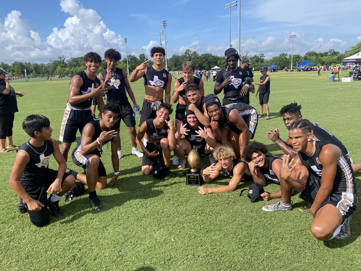 CleburneFB_'s tweet photo. Jackets are Gridiron Football State Champions! Almost had everyone together competing for the first time this summer. Congratulations! Thanks to all the parents who organized, coached and made this happen.
Let’s keep the momentum! #jacketdna https://t.co/VRpnUveVkH