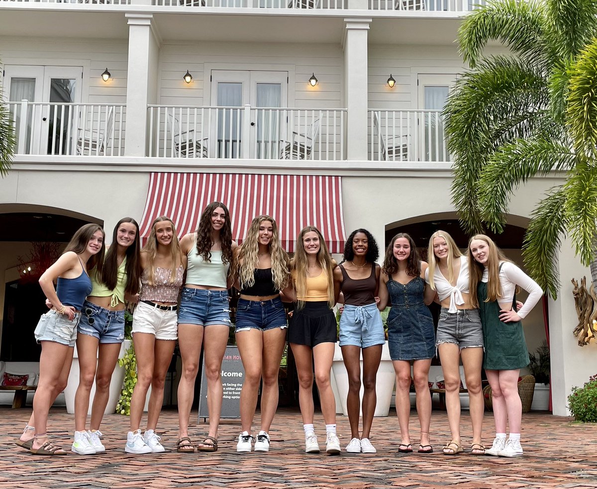 RxIfill's tweet photo. Congrats to @nlightsvball 17-1 for placing 5th at AAU Nationals, with a 10-1 record! It was an exciting week of volleyball. As your chaperones, we want to thank you for making our job easier. ❤️🏐🖤Thanks also to our awesome coaches! #golights #OnToVegas @Ifilltower514 @hanjul06 https://t.co/M1ErzLkS71