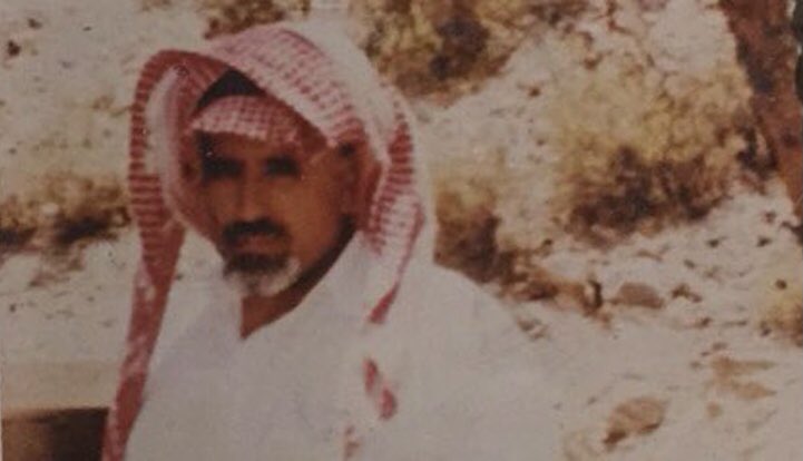 Rehab_M_Tayyar's tweet photo. اللهم گما رددت يوسف إلى أبيه
وأمنت يونس في بطن الحوت 
رد لي والدي رداً  جميلاً واجبر قلبي جبراً أنت وليه امين♥️

فضلاً و كرماً شاركوا بالهاشتاق❤️

والدي #محمد_عقيل_الطيار

اللهم سخر لي الارض و من عليها و السما�� و من فيها و عبادگ الصالحين من حولي🤲🏼🤍 https://t.co/UHbsUJkiRI