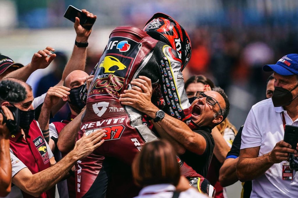 Siiiii, P3!! 😁🍾 Muy contento de volver a estar aquí, vamos!! 💪🏼🙏🏼❤️ #DutchGP 🇳🇱 #AF37🐰