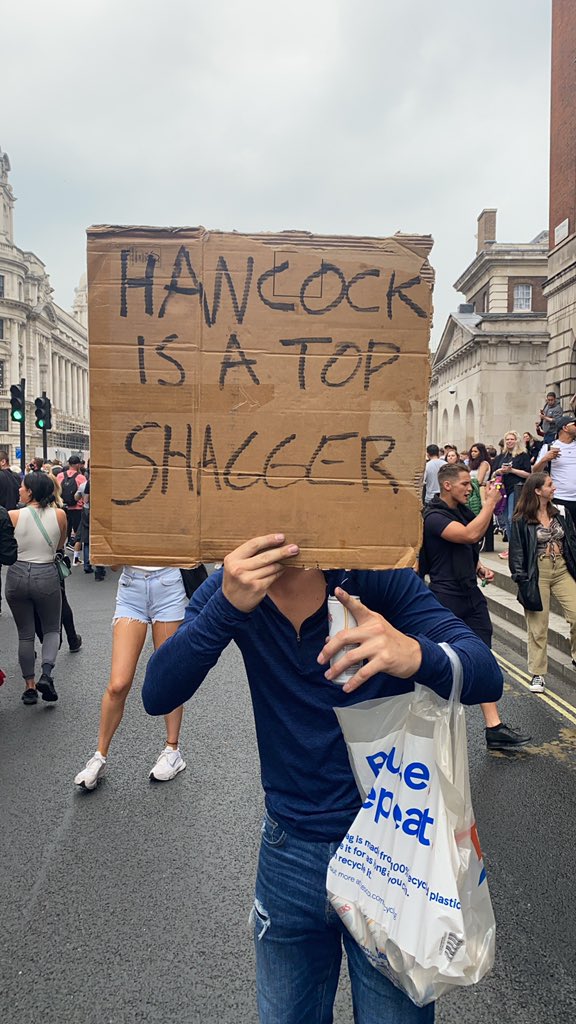 Geeza who had this sign! What a legend 🤣 #SaveOurScene #freedomtodance
