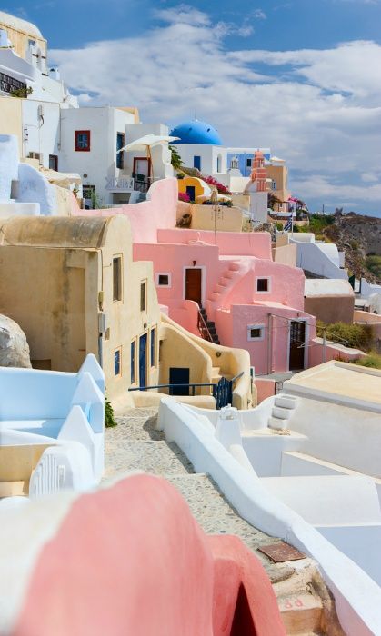 artem_wing's tweet photo. I have decided to travel to Santorini on my own for a week. I will be offline but let me know if there is something you would like. https://t.co/XsvhsOxlqi