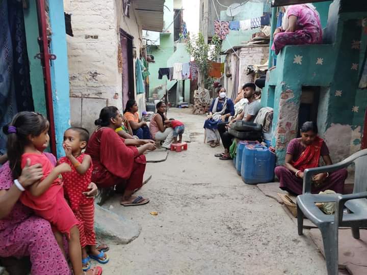 Jan_Swasthya's tweet photo. आज शाहबाद-डेरी के पांच मंदिर इलाके में गली मीटिंग की गयी, साथ ही गली कमेटी का भी चयन किया गया। तय किया गया कि आगामी दिनों में स्थानीय मांगों को लेकर जल्द ही स्थानीय प्रशासन को घेरा जायेगा।
#NationalizeHealthCare
#NationalizePrivateHospitals
#BuildOxygenPlants
#NationalizePathLabs https://t.co/qwVBAM8569