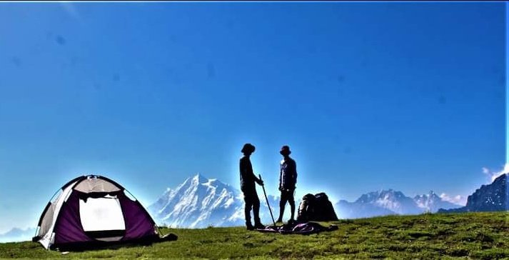 WajidAbbasKNM's tweet photo. Above the #Gapa #Valley and Rakaposhi on the front, #Neele #Barie is the most mesmerizing and stunning place to visit for trekkers and hikers. 
#3900meters
Photograph by: @zafar sleem
#BeautifulNagar https://t.co/eUq1p7IUyD