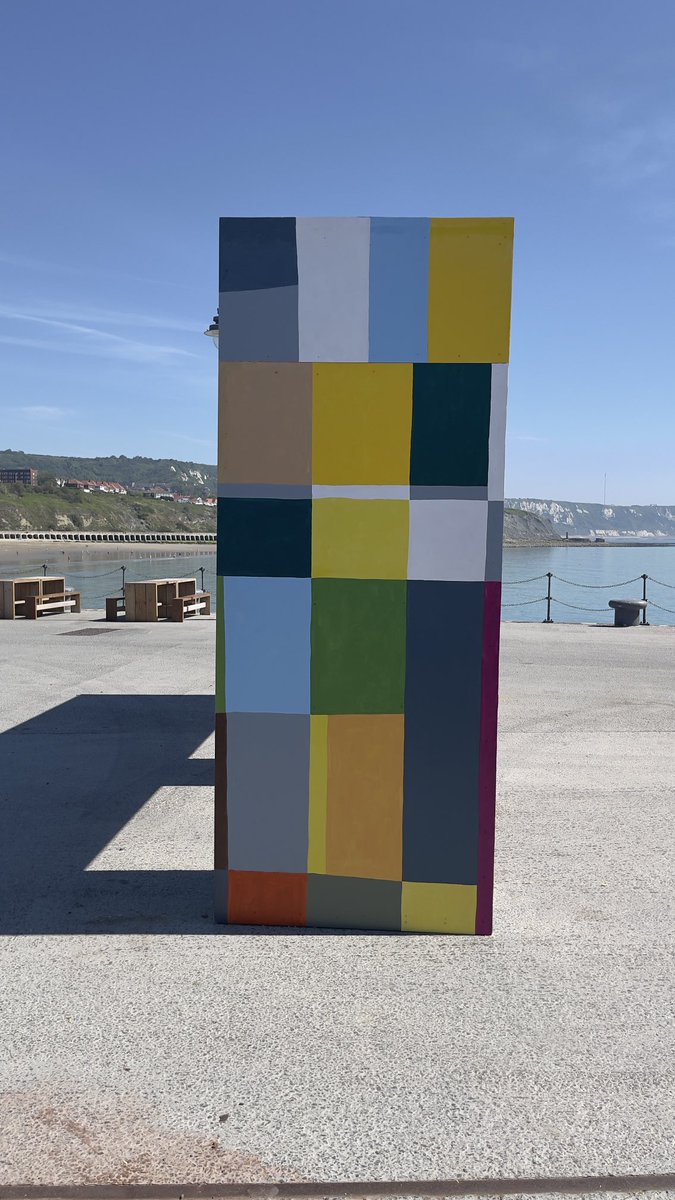 attakwami's tweet photo. #attakwami 
Atta Kwami (b. 1956, Ghana) presents two three dimensional artworks that incorporate his signature use of colour and abstract painting style.  An imposing but joyful archway titled  Atsiaƒu ƒe agbo nu" (Gateways of the Sea) and Dusiadu: EveryTown - Folkestone 2021. https://t.co/Sz08Q0oc4z