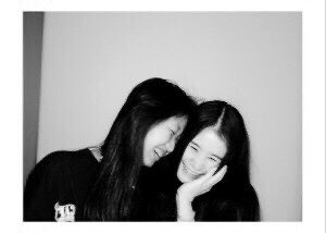 uunaunn's tweet photo. 👩🏻👩🏻‍🦰 w/u https://t.co/ZeQ2jitILs